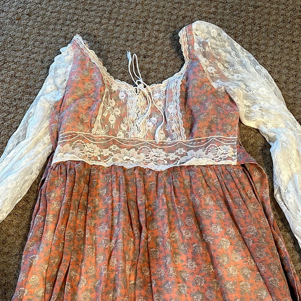 Gunne sax dress